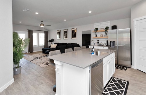 Southeast Houston House | Cute & Comfy 3 bedroom Houston Oasis