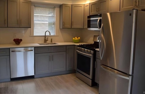 Rye House | Cute, convenient house minutes to town and to the train to NYC
