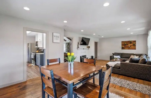 Paso Robles House | Cute Cottage Close to Downtown! w/Firepit