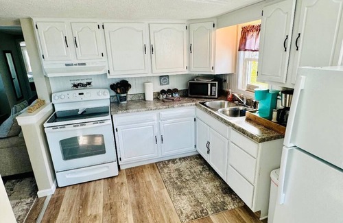 Williamstown House | Cute cottage just minutes from Ark Encounter