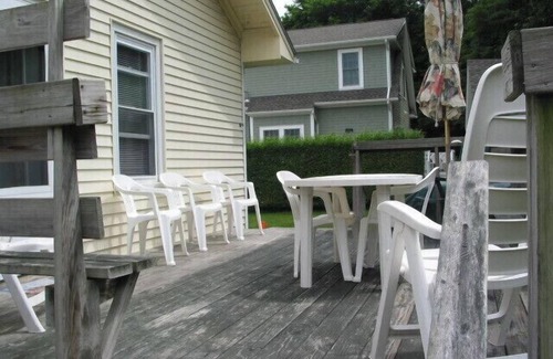 Narragansett Pier House | Cute Cottage Located in the Heart of the Pier