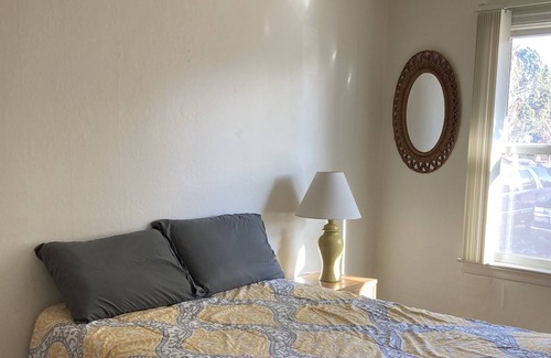 Baker City House | Cute Cottage Steps from Historic Downtown