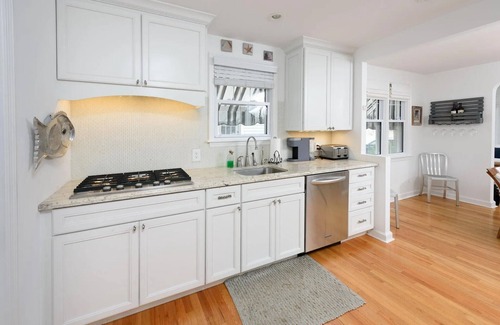 Margate City House | Cute, cozy, and 2 blocks from everything! Off season and summer months available
