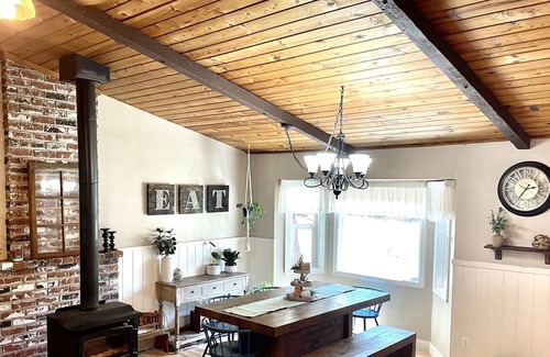 Shingletown House | Cute & cozy Dutch farmhouse
