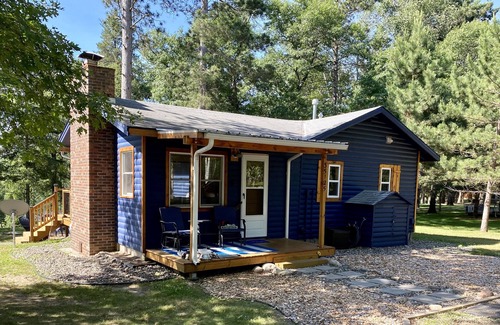 Crosslake House | Cute, Cozy Original Cabin Character with Modern Amenities