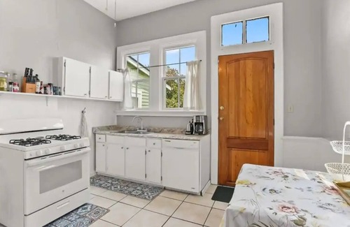 Faubourg Livaudais House | Cute Duplex in Central City