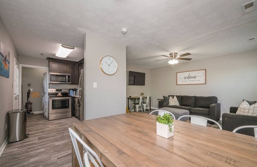Hampton House | Cute Four Bedroom, Two Bath in Downtown Phoebus!