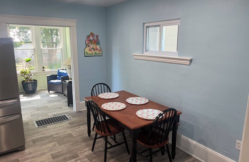 Ashtabula House | Cute Harbor Home close to the Lake, Beach & Bridge St