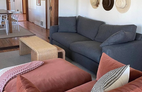 Lafayette Cottage | Cute Historic Old Town Lafayette Cottage: Walk Everywhere!