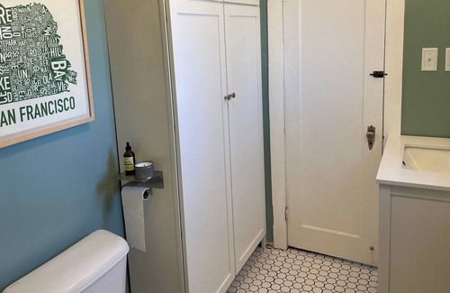 Lafayette Cottage | Cute Historic Old Town Lafayette Cottage: Walk Everywhere!