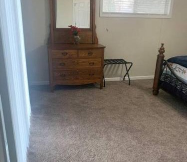 Saginaw House | Cute house in quiet neighborhood