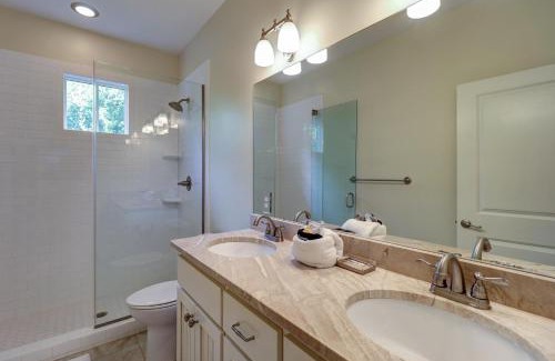 Santa Rosa Beach House | Cute little Cottage! Perfect Getaway! 2 Pools! SLEEPS 4!