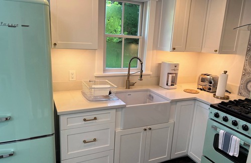 Nantucket Cottage | Cute new stylish one bedroom guest cottage is located 2 miles from town.