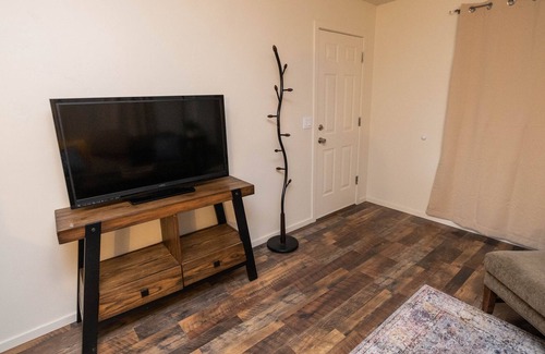 Prineville Condo | Cute Newly Remodeled One Bed One Bath Home in Prineville