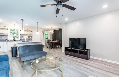 Southeast Raleigh House | Cute ranch with king bed close to dtown Raleigh