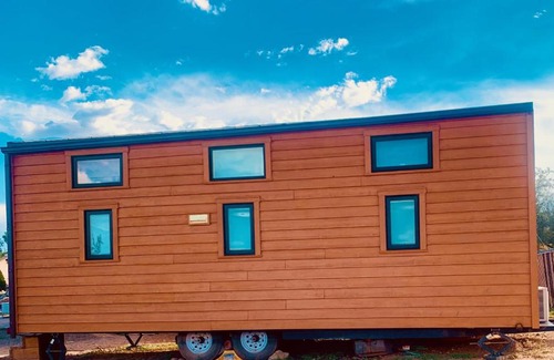 Cottonwood House | Cute Sedona Green-Certified Cedar Tiny Home