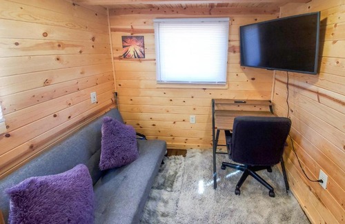 Cottonwood House | Cute Sedona Green-Certified Cedar Tiny Home
