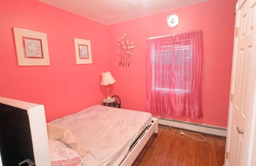 Keansburg House | Cute Summer Beach/Party House