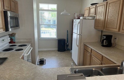Old Town Bluffton House | Cute Townhome close to Old-Town Bluffton and Hilton Head Beaches.