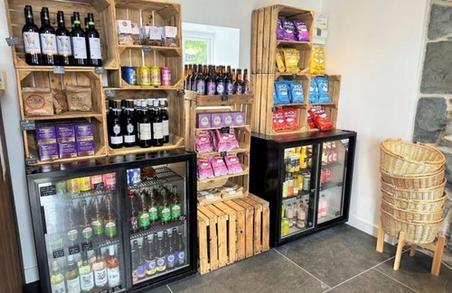 Llwyngwril House | Cwtch Cottage - Three Bedroom House, Sleeps 6