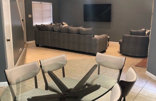 Eckhert Crossing House | CYC (near medical center)