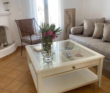 Naousa Apartment | Cycladic Elegant Apartment