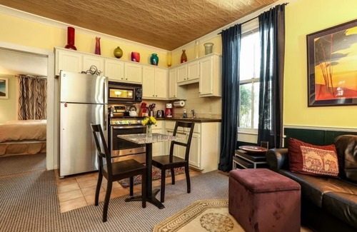 Fredericksburg House | Cyclismo - Suite 3 | Great Backyard