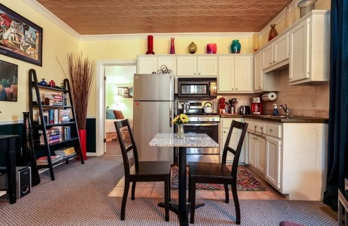 Fredericksburg House | Cyclismo - Suite 3 | Great Backyard