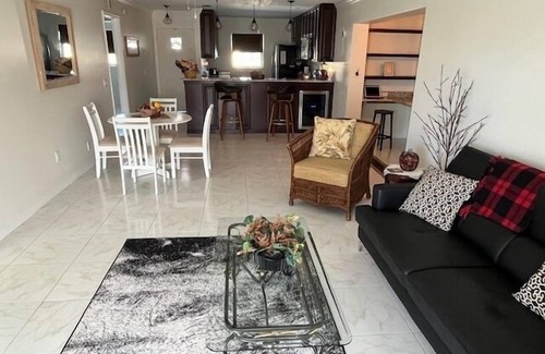 Cypress Lake Condo | Cypress Lake Manor - 2 Bed 2 Bath Condo