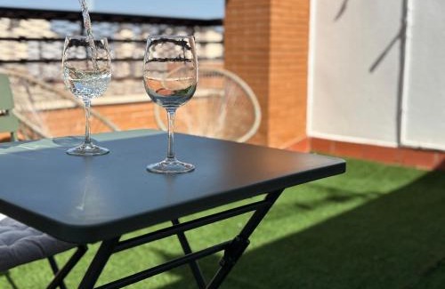 Distrito Noroeste Apartment | Dúplex céntrico con terraza y parking gratuito