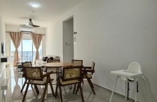 Kampung Lubok Peringgi Apartment | D Aman Infinity Pool Homestay 03