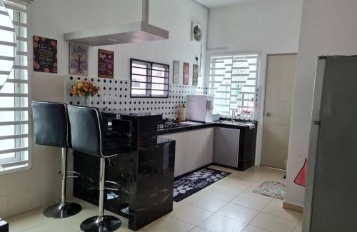 Kluang House | D'has Homestay, Tmn Seri Impian, Kluang, Johor