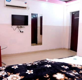 Taj Ganj Hotel | D Season Hotel