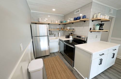 Duck Condo | D109- Oceanfront Condo, 2 bedrooms, 2 baths, Community Pool, and Tennis!