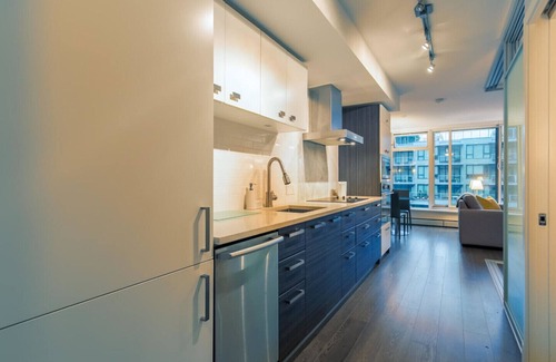 Southeast False Creek Condo | D21 - Junior one bedroom in Olympic Village