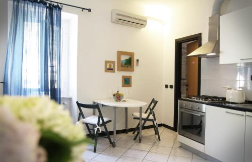 Manarola Bed & Breakfast | Da Baranin B&B and Apartment