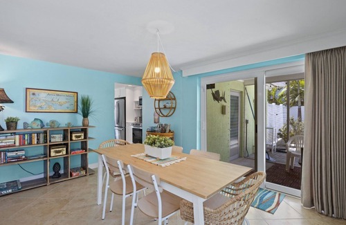 Holmes Beach House | Da Beach House: 2 Blocks to Beach, Pool & Spa by Anna Maria Life Vacation Rentals