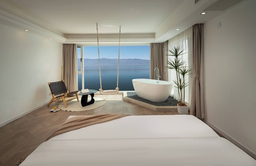 Shuanglang Hotel | Da Li Yu Jia Ren Hotel