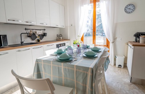 Isolotto Apartment | "Da Luigi Pio" Your cozy place just a short walk from the center of Florence.