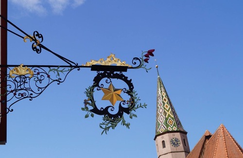 Bad Windsheim Apartment | Dachgeschoß Wohnung für 4 Personen mit Blick über die Dächer der Altstadt