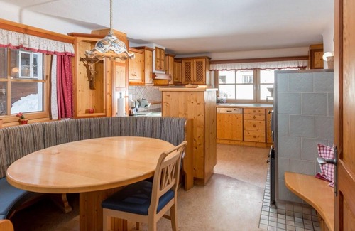 Gossenberg Apartment | Dachsteinblick - Zweibettzimmer mit Dusche, WC - Klausnerhof