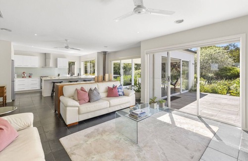 Point Lonsdale Villa | Dadirri Estate at The Nest- Spa, Sleeping 10