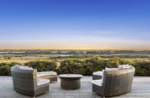 Point Lonsdale Villa | Dadirri Estate at The Nest- Spa, Sleeping 10