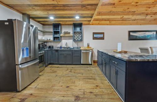 Blue Ridge House | Daffodil Daydreams - Dog Friendly Cabin
