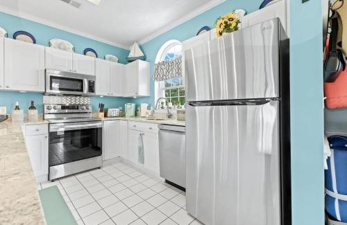 Central Myrtle Beach Apartment | Dahlia 205