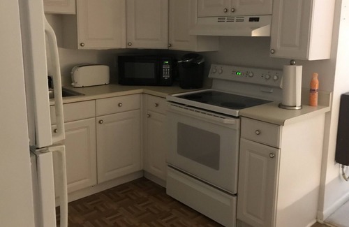 Dahlonega Apartment | Dahlonega Mountain Apt #1 Four Rooms with Queen & Twin Beds 1-2-3 persons