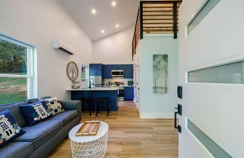 Dahlonega House | Dahlonega Tree Tops Tiny Home @HuddleTiny Homes