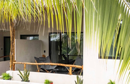 Santa Maria Apartment | Daily Clean A/C Bedroom Pool Starlink Wi-Fi