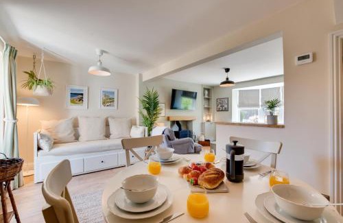 Hinderwell House | Daisy Cottage