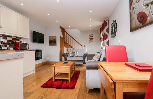 Newland Near Ulverston Cottage | Daisy Cottage